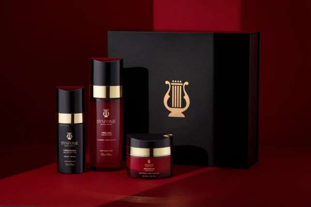 Naturecan AU wellness products arranged in a lifestyle setting