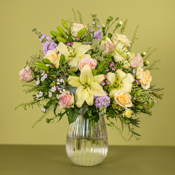 Close detail of fresh mixed flowers