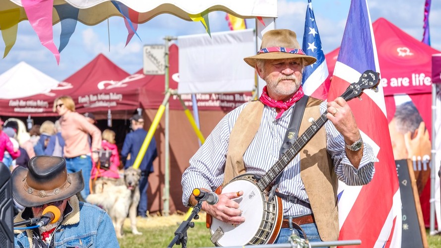 Live entertainment at Thame Food Festival
