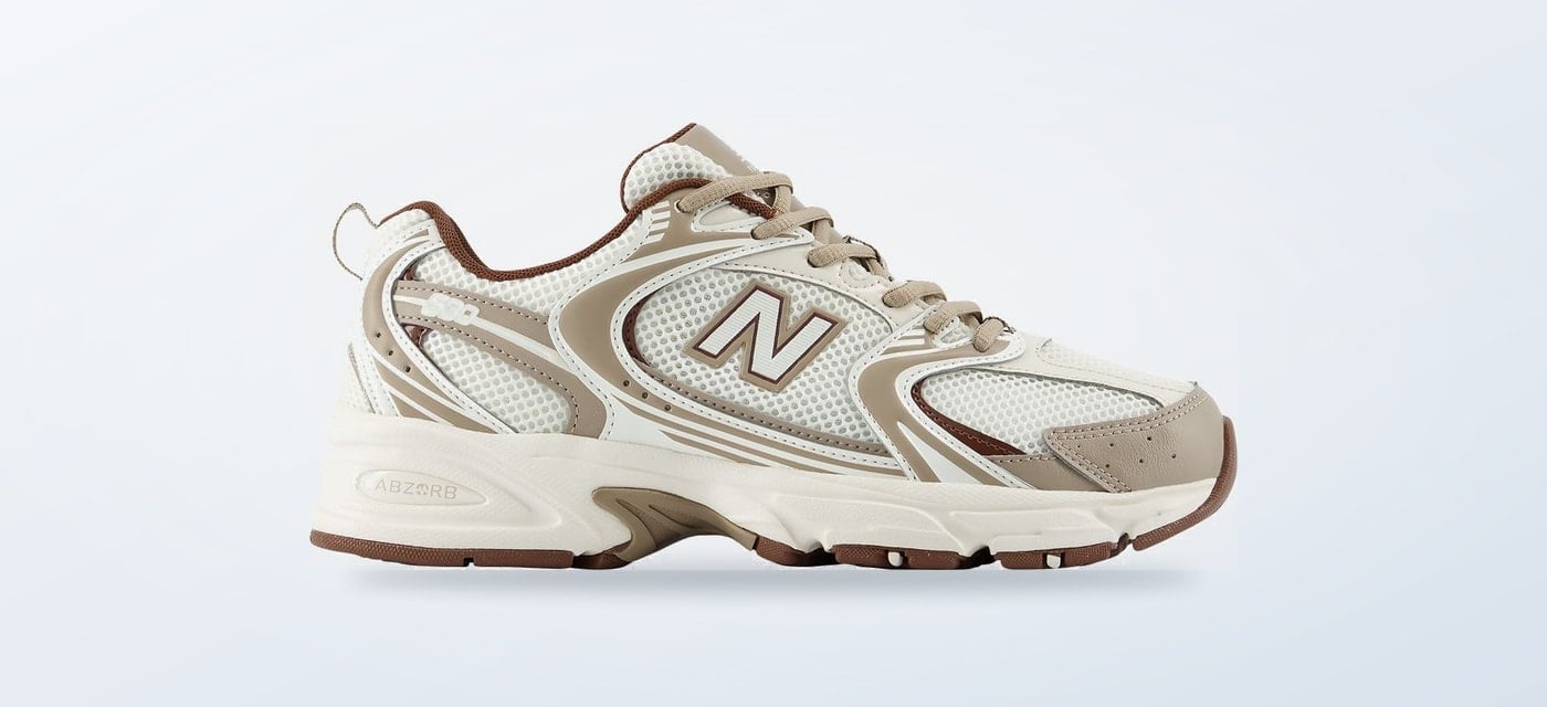 Sneaker New Balance 530 W fotografata singolarmente