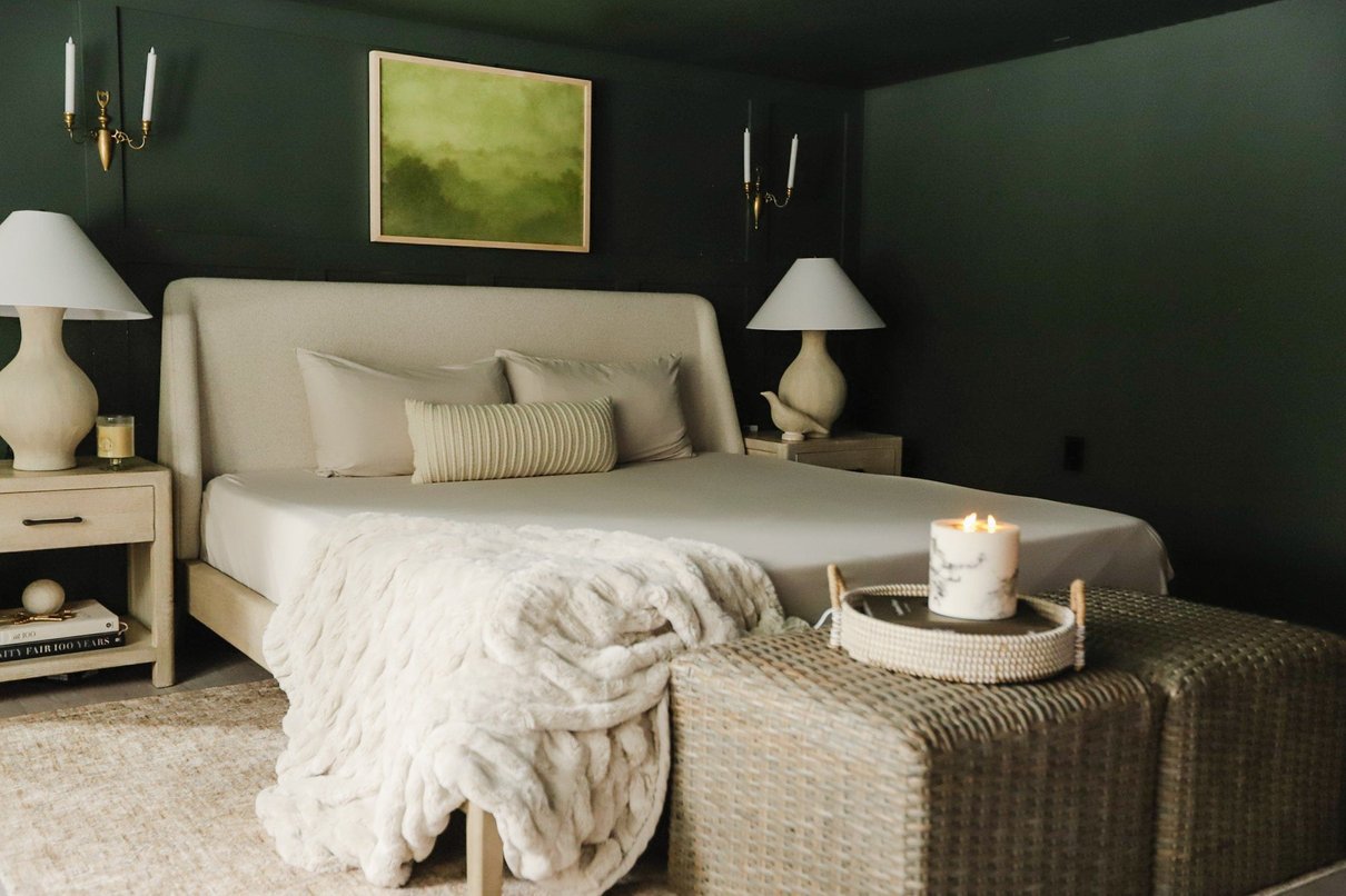 Toasted Marshmallow PeachSkinSheets sheet set in a neutral bedroom